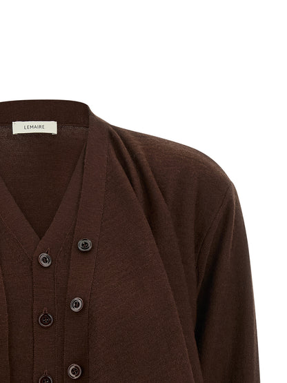 Cardigan by Lemaire for women in wool acrylic bordeaux features an impeccable silhouette, showcasing a sophisticated v-neck neckline and detail for a truly impeccable finish.