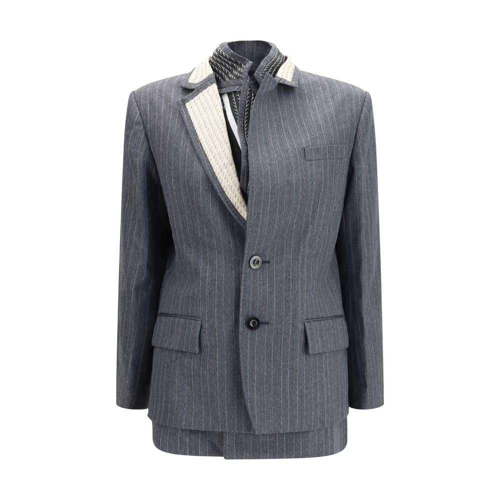 Vest by Sacai for women in wool gray & pinstripe showcases a utilitarian silhouette, artfully incorporating pockets and a utilitarian single-breasted neckline for a truly utilitarian finish.