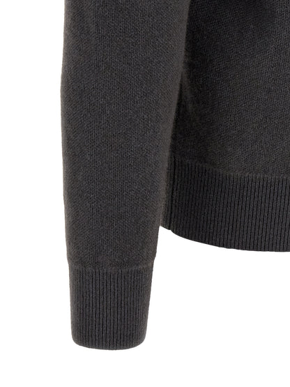 Hooded Cardigan by Lemaire for men in cashmere gray presents a textural silhouette, artfully finished with a textural and for a sophisticated, textural look.