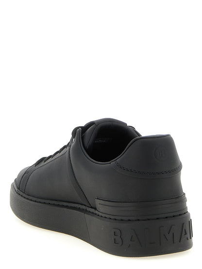 Sneakers by Balmain for men in bos taurus calfskin leather black, signature & monogram features an fashionable silhouette, showcasing the premium Men's Low Top Bos Taurus Calfskin Leather Sneakers in a fashionable low-top style that offers a fashionable finish for refined style.