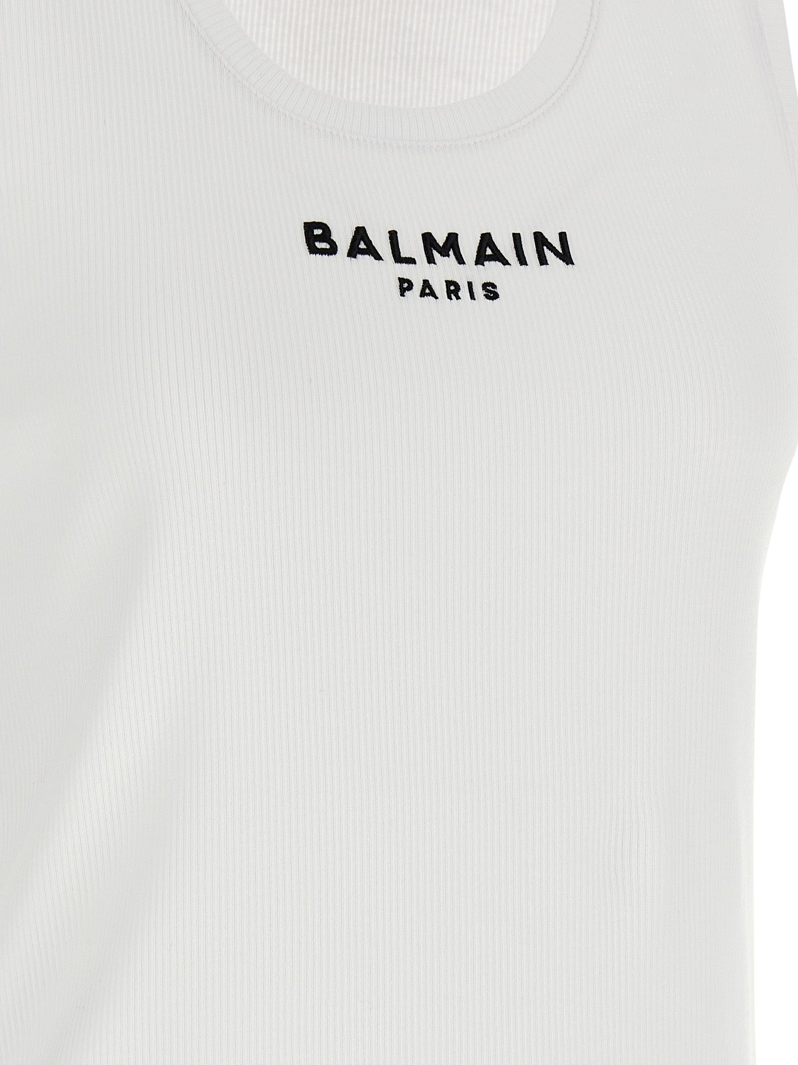 T-Shirt by Balmain for women in organic cotton white features a plush silhouette, showcasing a sophisticated and for a truly plush finish.