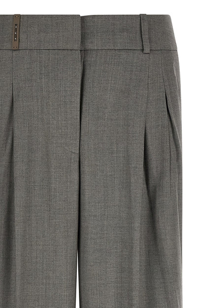 Trousers by Peserico for women in virgin wool & viscose gray presents a perennial silhouette, meticulously tailored with a relaxed-fit & wide cut, long finish, and an elegant .