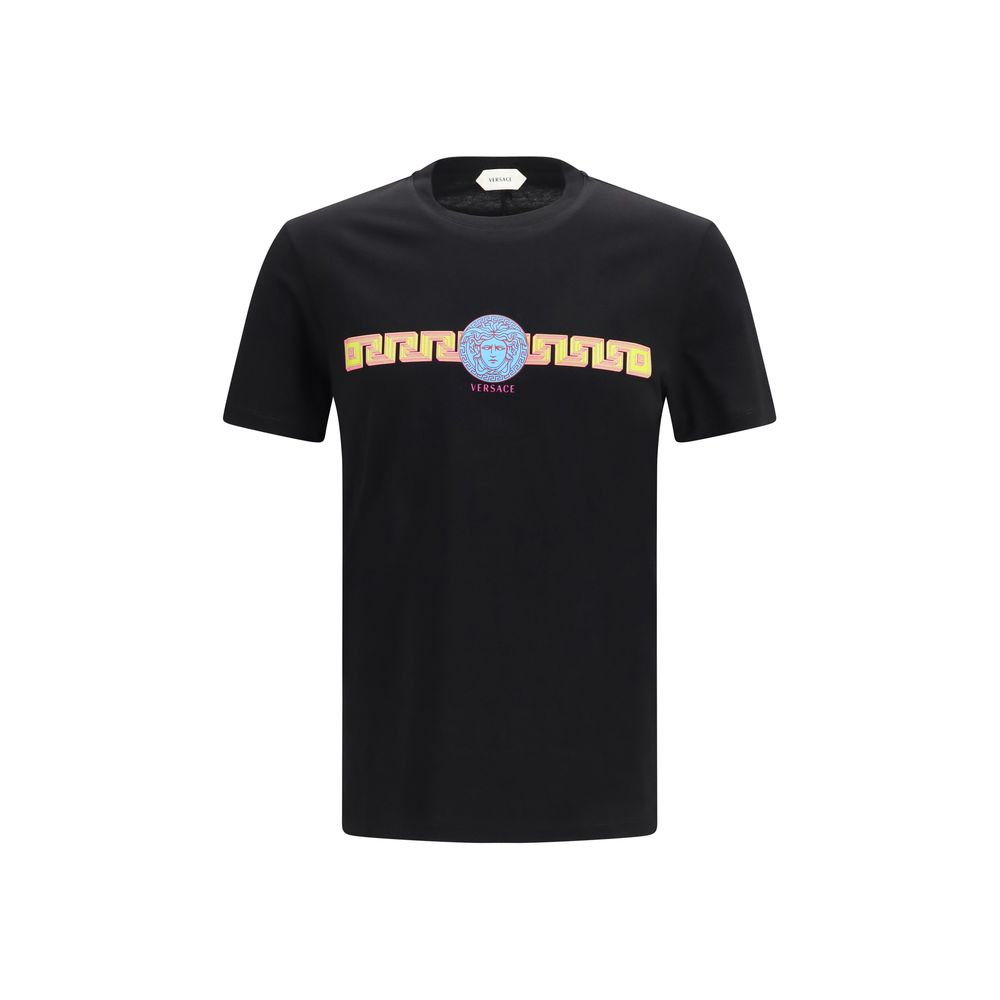 T-Shirt by Versace for men in cotton black & print features an edgy silhouette, meticulously detailed with a sophisticated short-sleeve and crew neckline for a truly edgy finish.