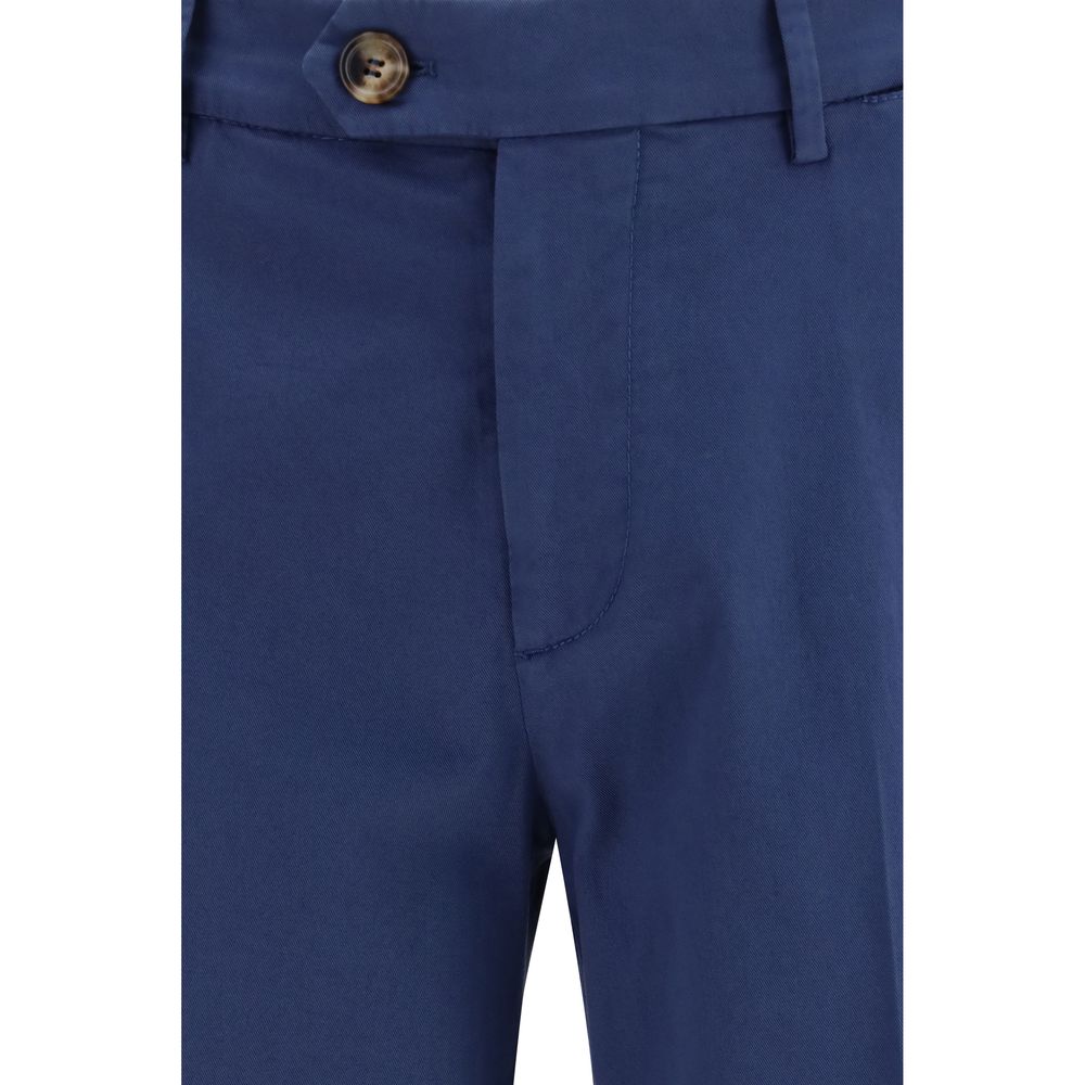 Pants by Brunello Cucinelli for men in stretch cotton blue showcases a unrivaled comfort silhouette, featuring a regular-fit & slim cut and long with a for a unrivaled comfort and refined aesthetic.
