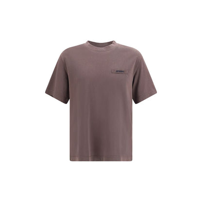 T-Shirt by Jacquemus for men in cotton brown & monogram features an edgy silhouette, meticulously detailed with a sophisticated and crew neckline for a truly edgy finish.