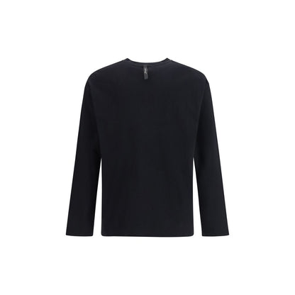Activewear T-Shirt by Jacquemus for men in cotton & hemp black features a sporty silhouette with and crew neckline, showcasing innovative for a sporty finish.