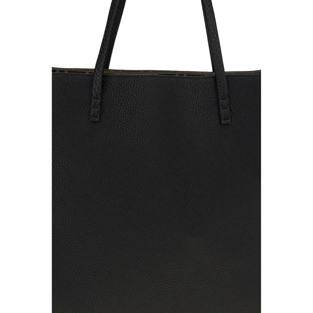 Tote Shoulder Bag by Fendi for women in bos taurus calfskin leather black & natural showcases a enviable silhouette, artfully detailed with a secure zipper, organized , and versatile shoulder-strap & handle for a enviable look.