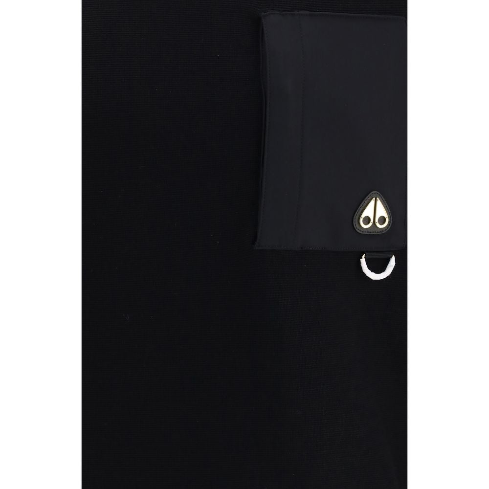 Sweatshirt by Moose Knuckles for men in polyester viscose & nylon black, gold & signature features an provocated silhouette, detailed with a provocated and a refined crew neckline for a sophisticated aesthetic.