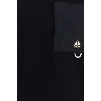 Sweatshirt by Moose Knuckles for men in polyester viscose & nylon black, gold & signature features an provocated silhouette, detailed with a provocated and a refined crew neckline for a sophisticated aesthetic.