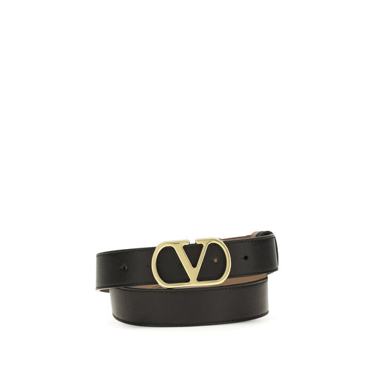 Belt by Valentino Garavani for women in bos taurus calf leather black & signature features an artisanal silhouette, showcasing the artisanal craftsmanship of the V Logo Bos Taurus Calf Leather Belt collection for a artisanal finish.