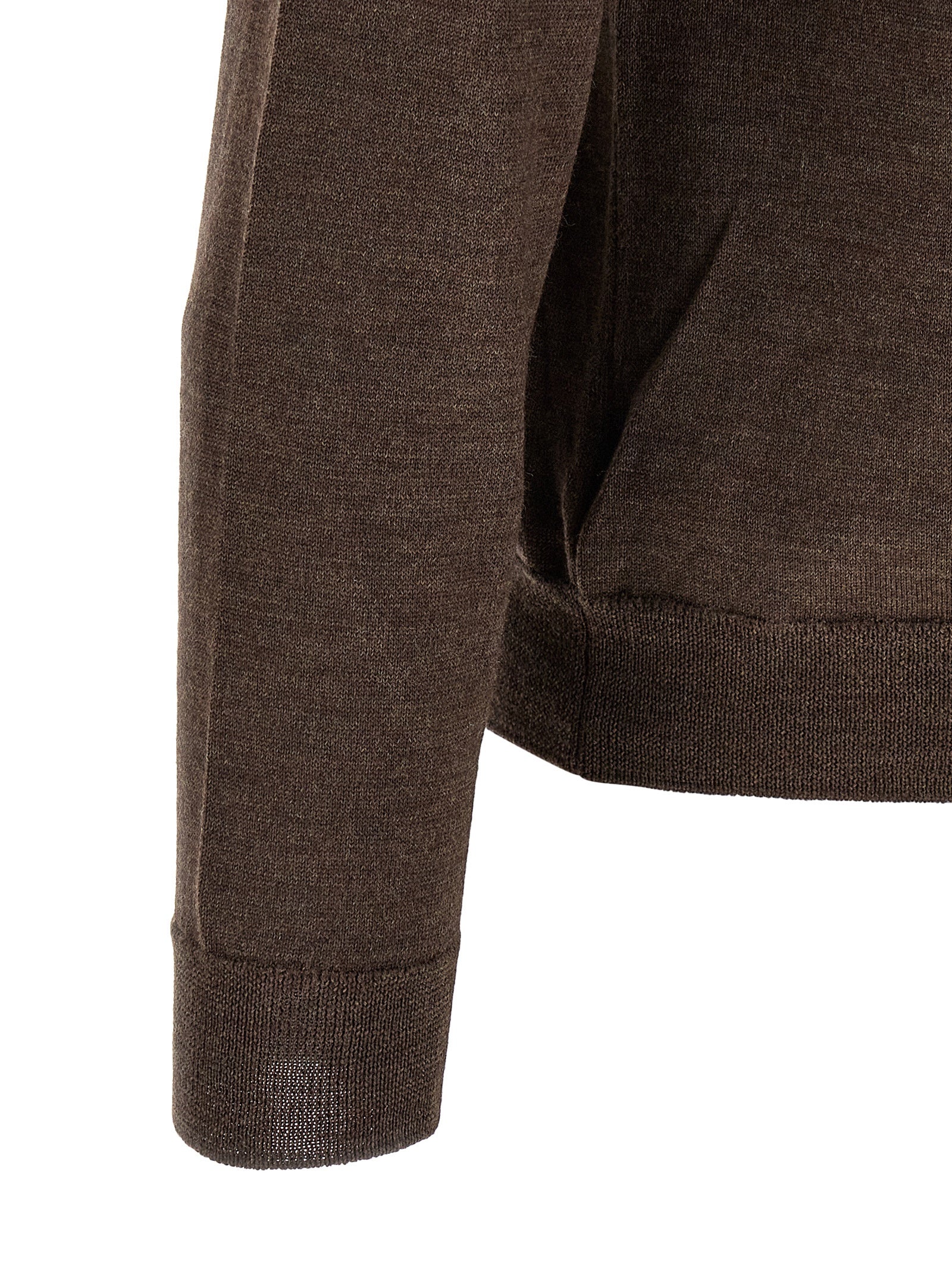 Cardigan by ZANONE for men in virgin wool brown & patterned presents a textural silhouette, artfully finished with a textural and for a sophisticated, textural look.