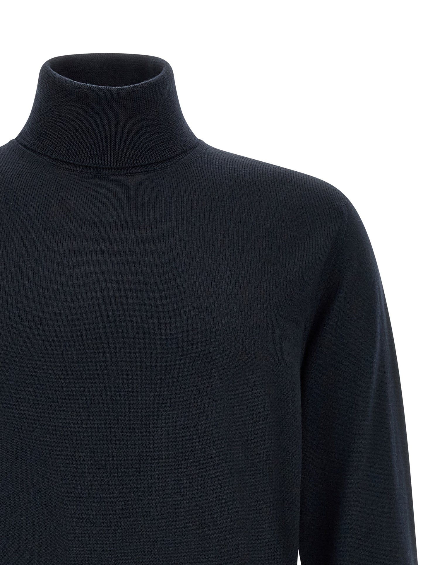 Cardigan by ZANONE for men in virgin wool dark-blue features an crisp silhouette, showcasing a sophisticated high-neck neckline and detail for a truly crisp finish.