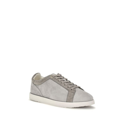 Sneakers by Brunello Cucinelli for men in suede leather & rubber gray features a chic design, perfectly showcasing the chic low-top style of this Men's Low Top Suede Leather & Rubber Sneakers.