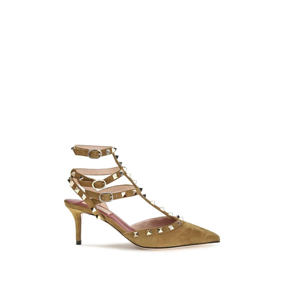 Stiletto Pumps Heels by Valentino Garavani for women in suede leather & rubber beige & signature showcases a exquisite silhouette, perfectly accentuating Rockstud Women's Suede Leather & Rubber Stiletto Pumps Heels with a exquisite stiletto and exquisite pointed toe style.
