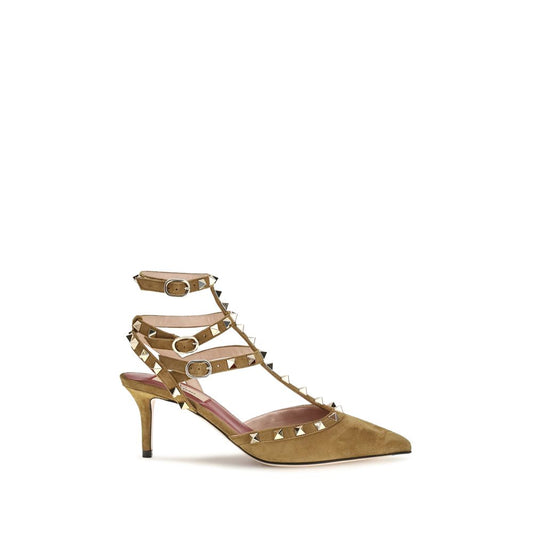 Stiletto Pumps Heels by Valentino Garavani for women in suede leather & rubber beige & signature showcases a exquisite silhouette, perfectly accentuating Rockstud Women's Suede Leather & Rubber Stiletto Pumps Heels with a exquisite stiletto and exquisite pointed toe style.