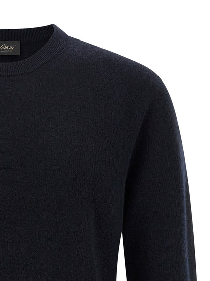 Cardigan by Brioni for men in cashmere blue showcases a luxurious silhouette, meticulously detailed with a sophisticated crew neckline and for a refined finish.
