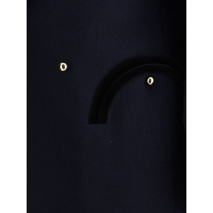 This Blazer by Blazé Milano for women in virgin wool blue presents a tailored silhouette, meticulously tailored with a tailored and distinctive for a tailored finish.