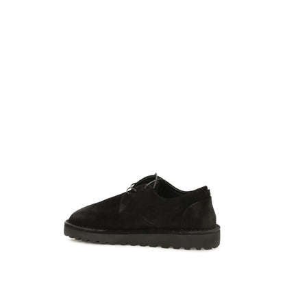 This Derby Lace-Up Shoes by Marsell for men in bos taurus calf suede leather black features an exquisite silhouette from the Men's Bos Taurus Calf Suede Leather Derby Lace-Up Shoes collection, defined by a sophisticated and elegant round toe style.