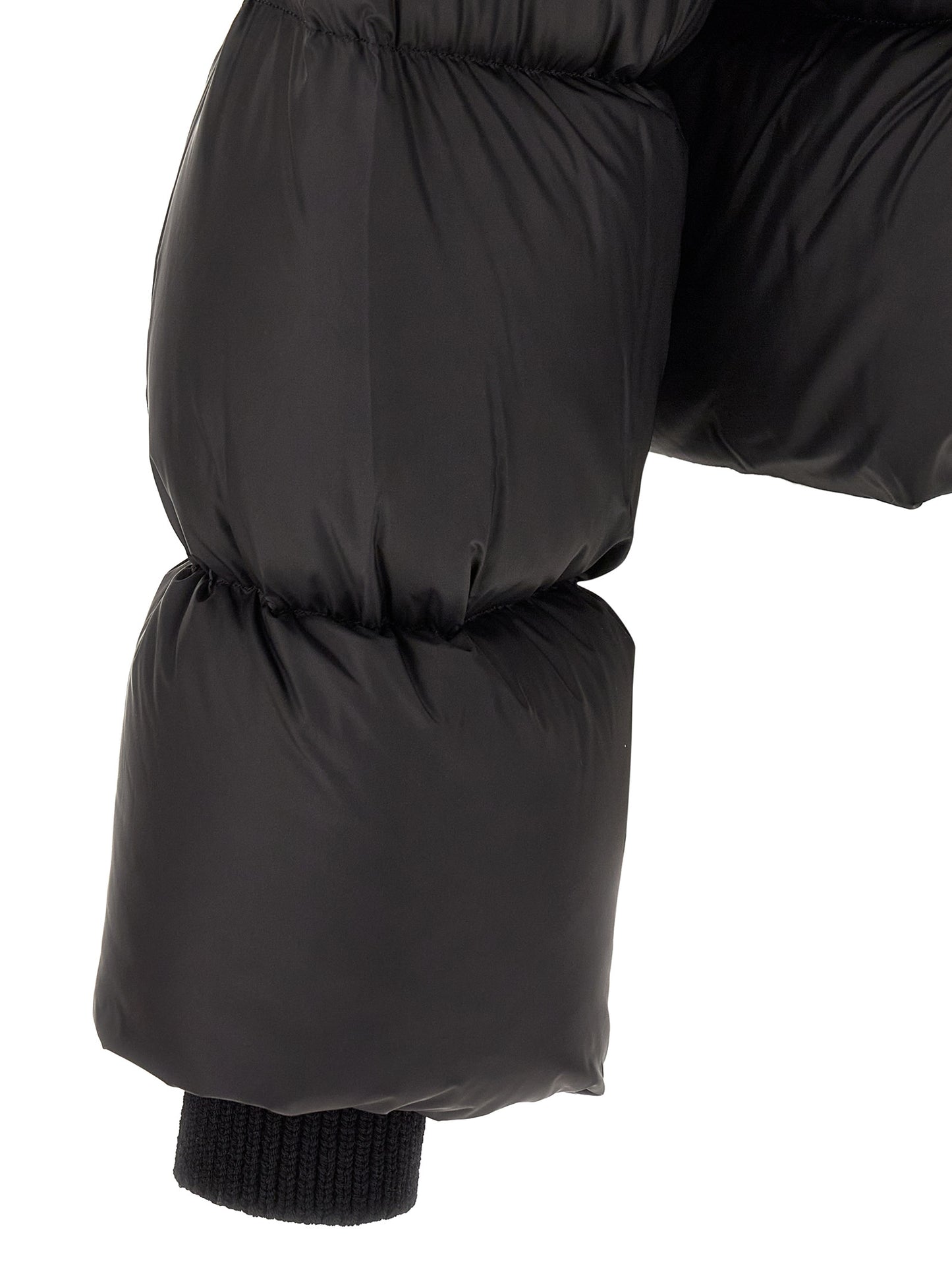 Puffer Jacket by Rick Owens for men in nylon black & silver presents a effortlessly chic silhouette, showcasing a sophisticated and premium insulated for a truly effortlessly chic finish.