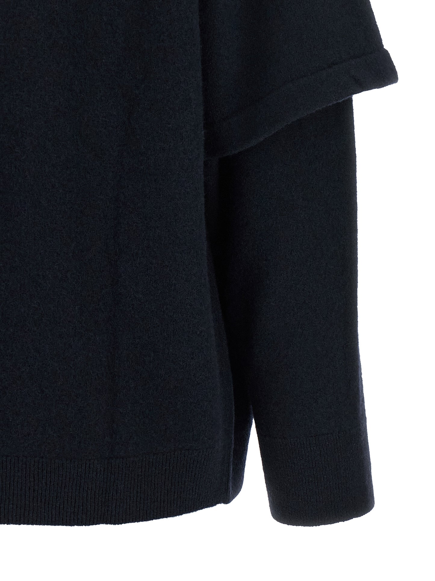 Cardigan by Darkpark for women in cashmere & merino wool navy features a nuanced silhouette with a refined and nuanced detailing for a sophisticated look.