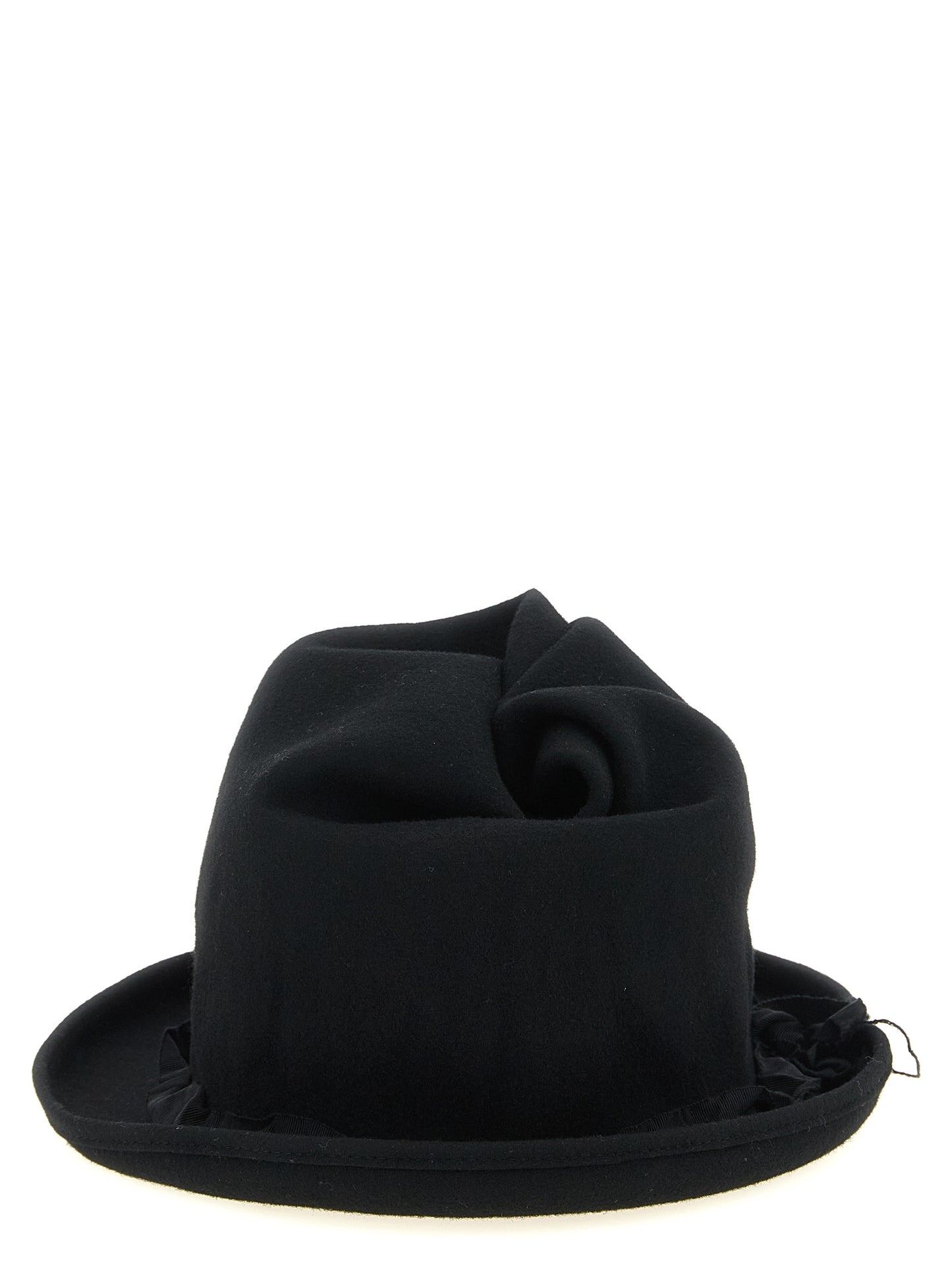Fedora by Yohji Yamamoto for men in wool black features a timeless silhouette, showcasing the timeless design of the Fedora Play Ribbon Wool collection with a truly timeless finish.