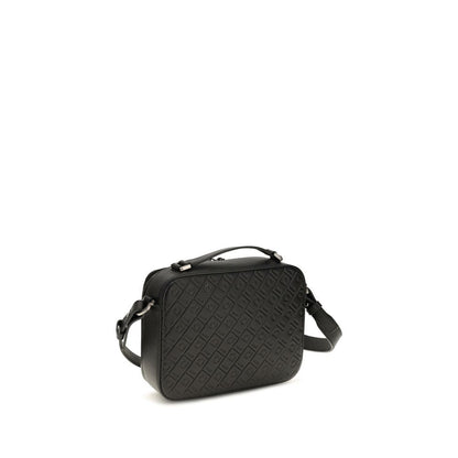 2-in-1 Shoulder & Crossbody Bag by Ferragamo for men in bos taurus calf grained leather black, silver & patterned features a effortless chic silhouette with a secure zipper, ample , and versatile crossbody-strap, shoulder-strap, handle & adjustable-strap for a effortless chic finish.