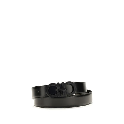 Belt by Ferragamo for men in bos taurus calfskin leather black & signature features a artisanal-chic design, artfully capturing the essence of the Gancini Bos Taurus Calfskin Leather Belt with a artisanal-chic finish.