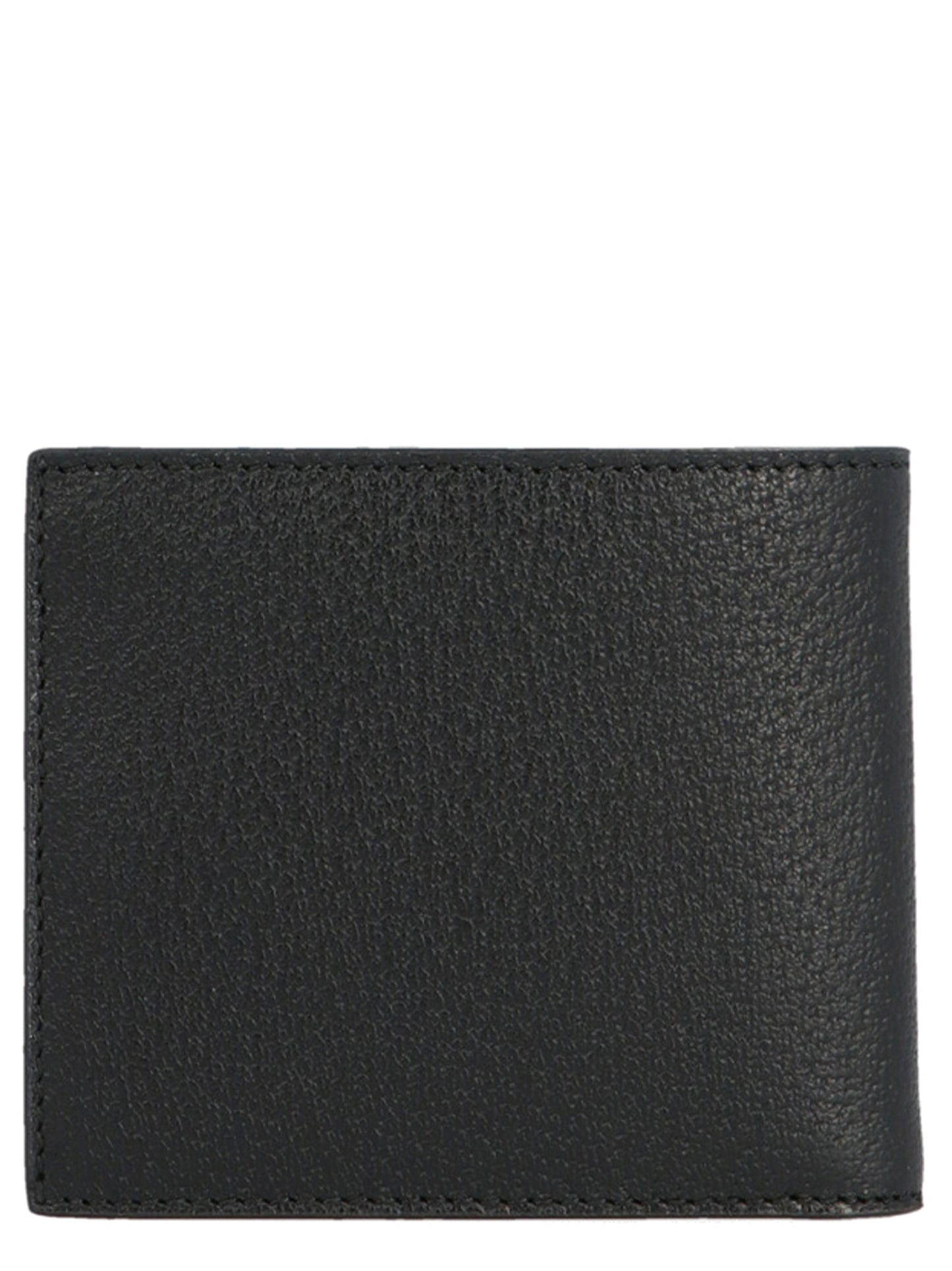 Wallet by Gucci for men in bos taurus calfskin leather black presents a architectural silhouette from the Gg Marmont Bos Taurus Calfskin Leather Wallet collection, showcasing architectural for a architectural finish.