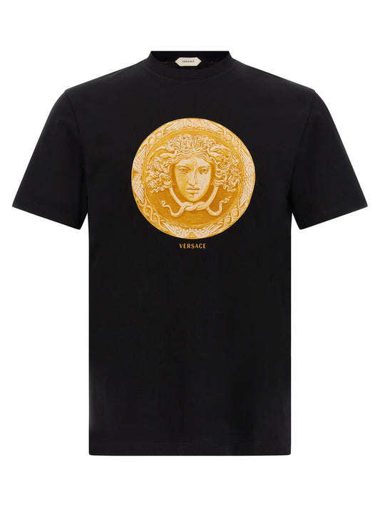 T-Shirt by Versace for men in cotton black, gold & print showcases a dramatic silhouette, elegantly detailed with a dramatic round neckline and short-sleeve for a truly dramatic finish.