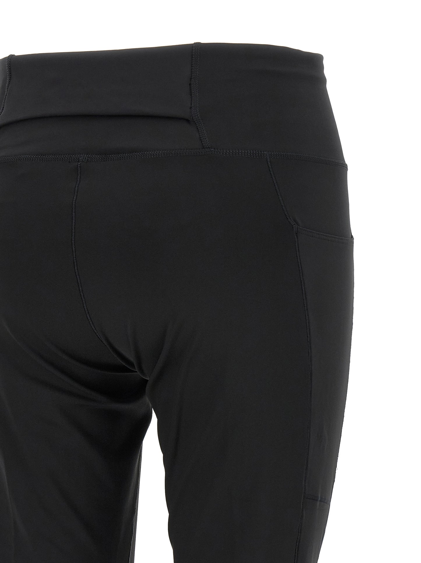 Activewear Leggings by Y-3 for women in stretch polyester black features a sporty leggings with a high rise and long, showcasing a sporty silhouette enhanced by innovative .