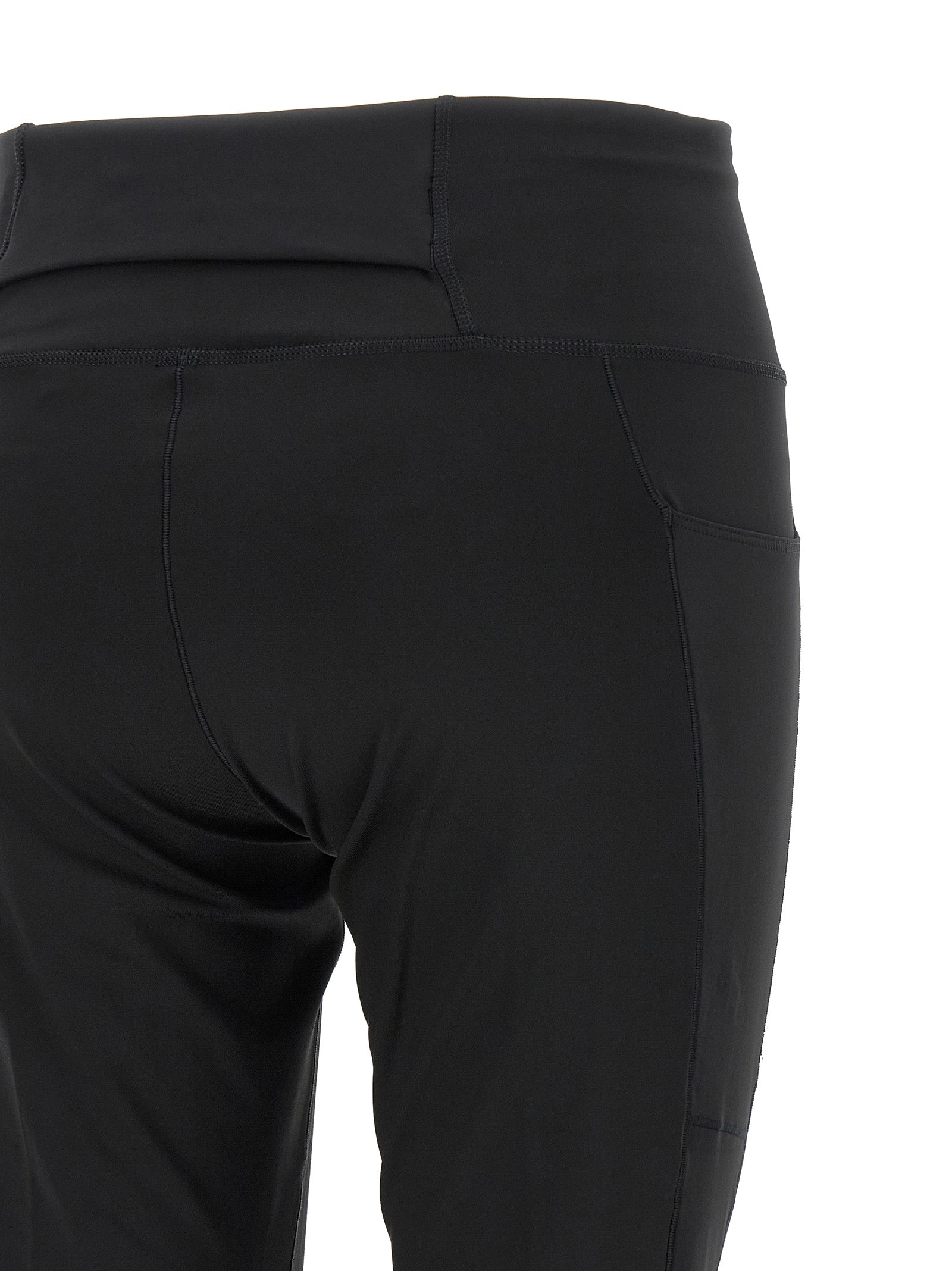 Activewear Leggings by Y-3 for women in stretch polyester black features a sporty leggings with a high rise and long, showcasing a sporty silhouette enhanced by innovative .