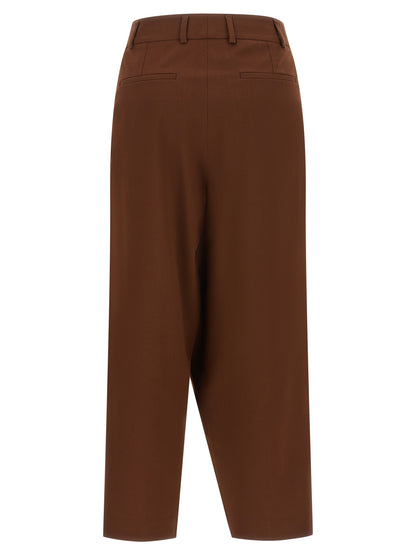 Trousers by Alberto Biani for women in wool brown features an on trend silhouette, showcasing a sophisticated regular-fit, wide & cropped with a cropped and for an on trend finish.