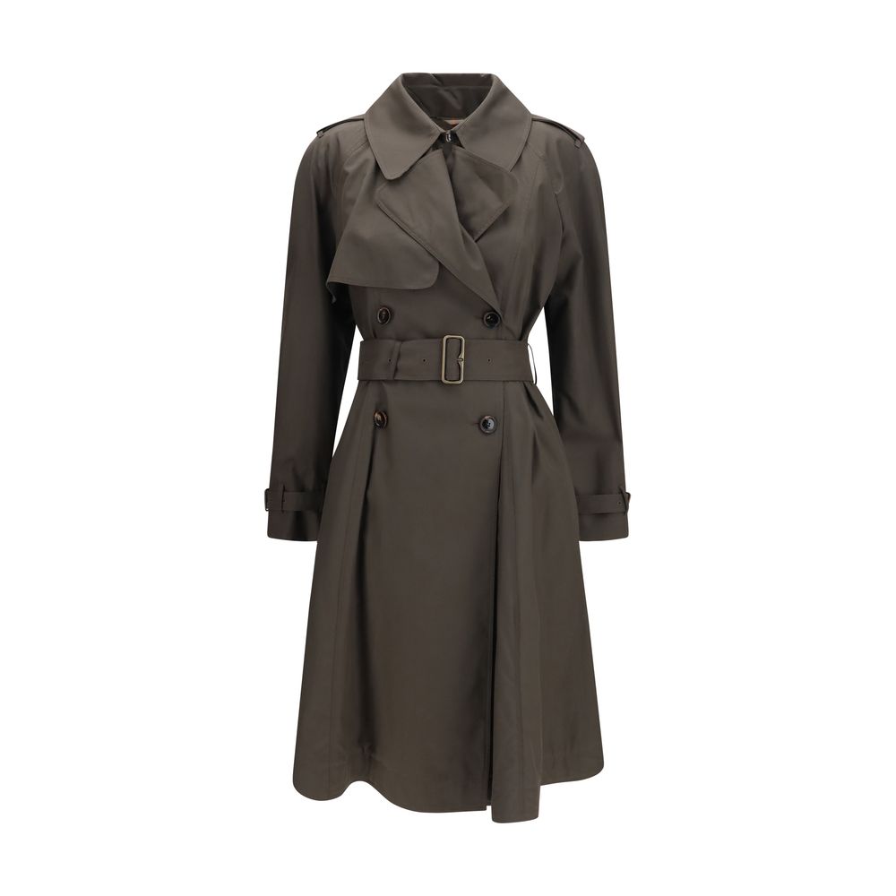 Trench Coat by Burberry for women in cotton and bicolour presents a exquisite silhouette, showcasing a exquisite and functional lightweight for an elevated aesthetic.