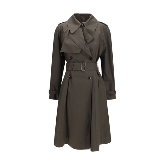 Trench Coat by Burberry for women in cotton and bicolour presents a exquisite silhouette, showcasing a exquisite and functional lightweight for an elevated aesthetic.