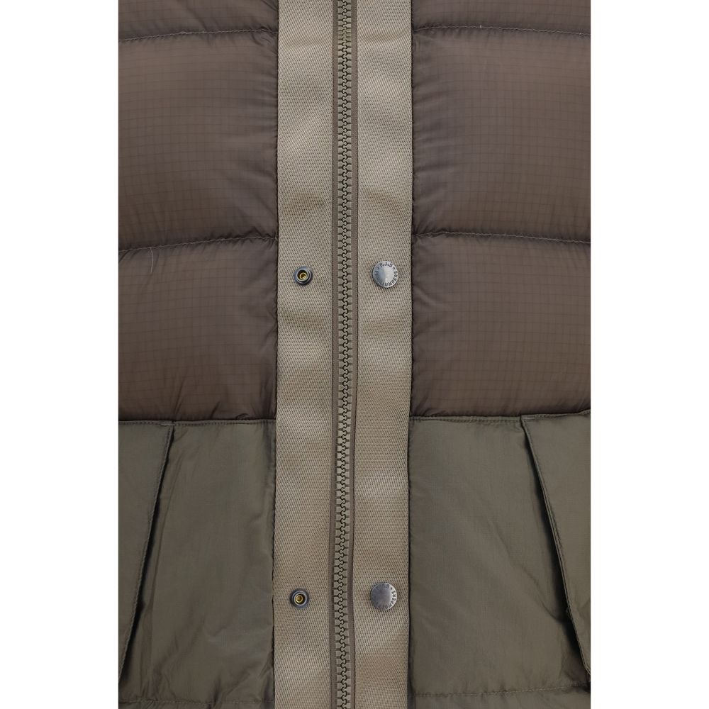 Hooded Puffer Jacket by Parajumpers for men in cordura nylon duck & goose down bicolour presents a effortlessly chic silhouette, showcasing a sophisticated hooded neckline and premium pockets, hooded & insulated for a truly effortlessly chic finish.
