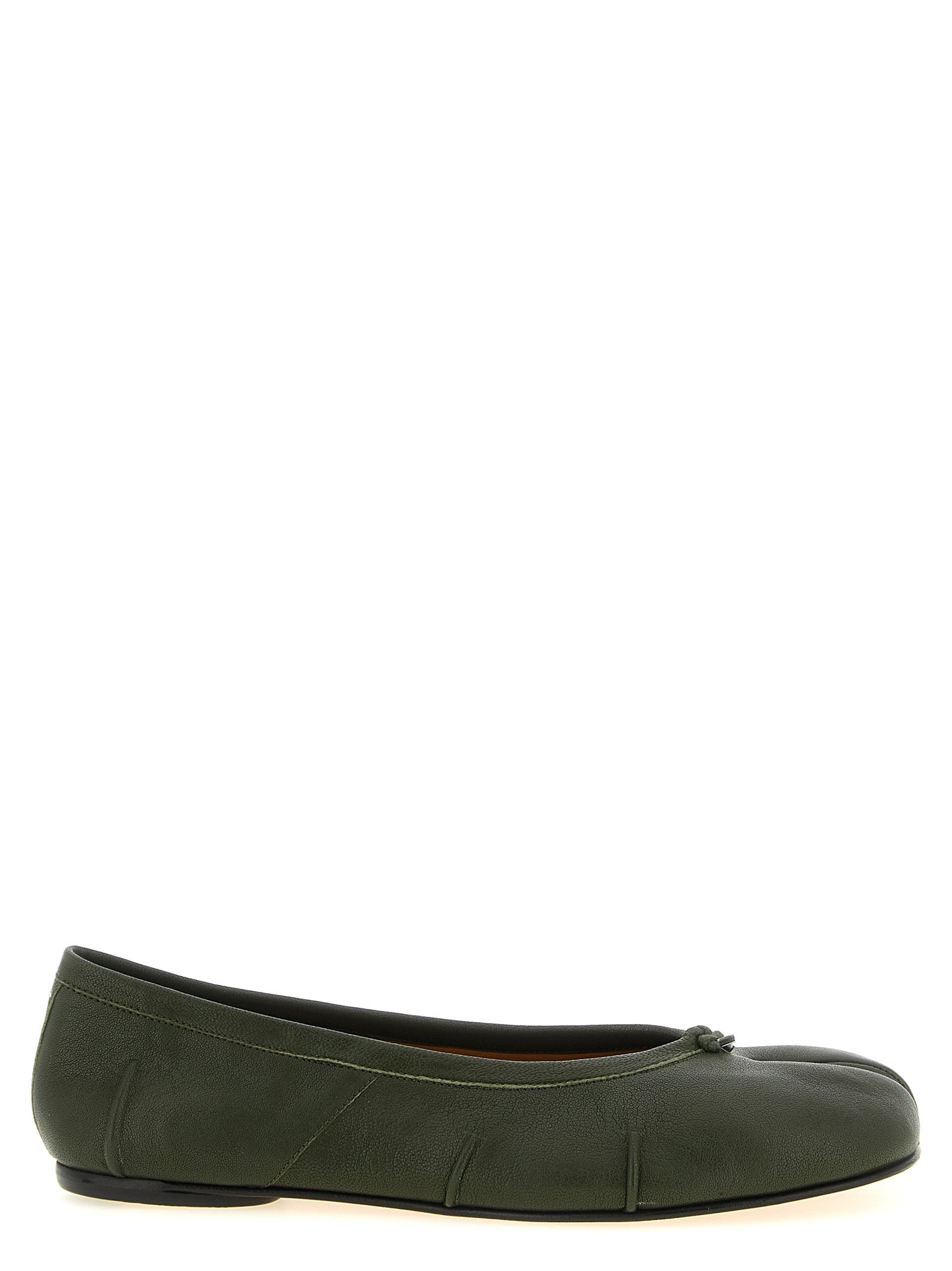 Ballet Flat Shoes by Maison Margiela for women in lambskin leather bicolour, green, olive, white & signature presents a effortless chic silhouette, showcasing the Women's Lambskin Leather Ballet Flat Shoes design with a effortless chic and for a sophisticated look.