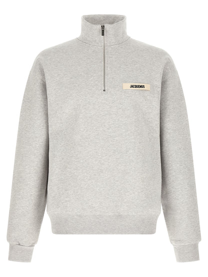 Sweatshirt by Jacquemus for men in cotton beige, gray & silver features an magnificent silhouette, showcasing a sophisticated high-neck neckline and detail for a truly magnificent finish.