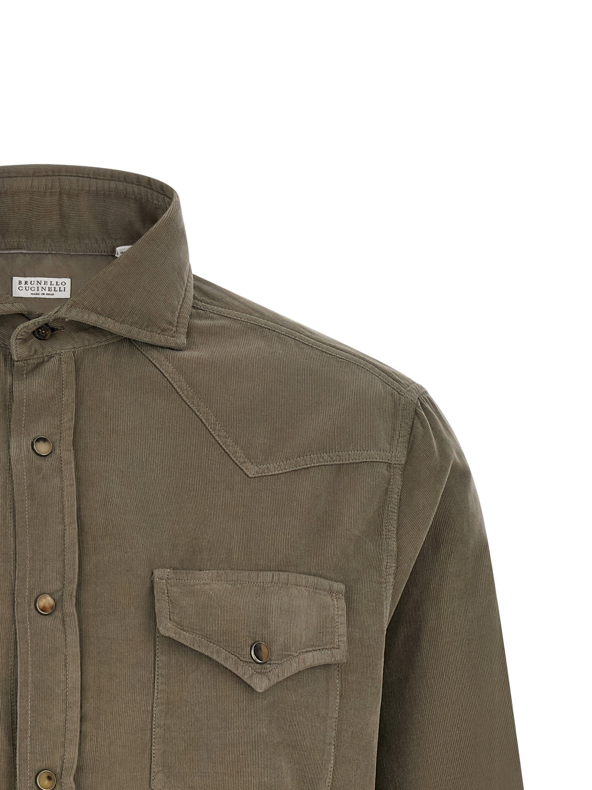 Shirt by Brunello Cucinelli for men in velvet cotton corduroy bicolour, green, horn & olive showcases a sharp silhouette, elegantly detailed with a sharp and sharp .