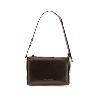Medium Shoulder Bag by Marc Jacobs for women in bos taurus calf leather brown features a effortless sophistication silhouette, secured by a zipper with ample and versatile shoulder-strap & adjustable-strap for a effortless sophistication finish.