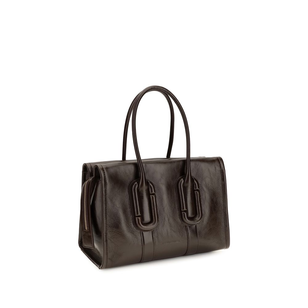 Shoulder Tote Bag by Marc Jacobs for women in bos taurus calf leather brown features a effortless sophistication silhouette, secured by a zipper with ample and versatile shoulder-strap for a effortless sophistication finish.