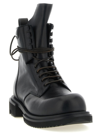Ankle Chelsea Combat Boots by Rick Owens for men in calfskin leather military-green & black features an enchanting design from the Men's Calfskin Leather Ankle Chelsea Combat Boots collection, highlighting a enchanting and for a refined look.