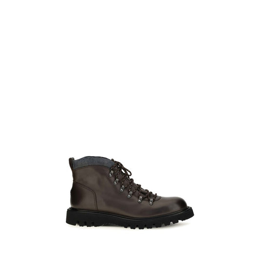 Lace-Up Boots by Fratelli Rossetti for men in bos taurus calf leather brown & multicolor showcases a impeccable silhouette as Men's Bos Taurus Calf Leather Lace-Up Boots, artfully defined by a impeccable and a impeccable round toe style.