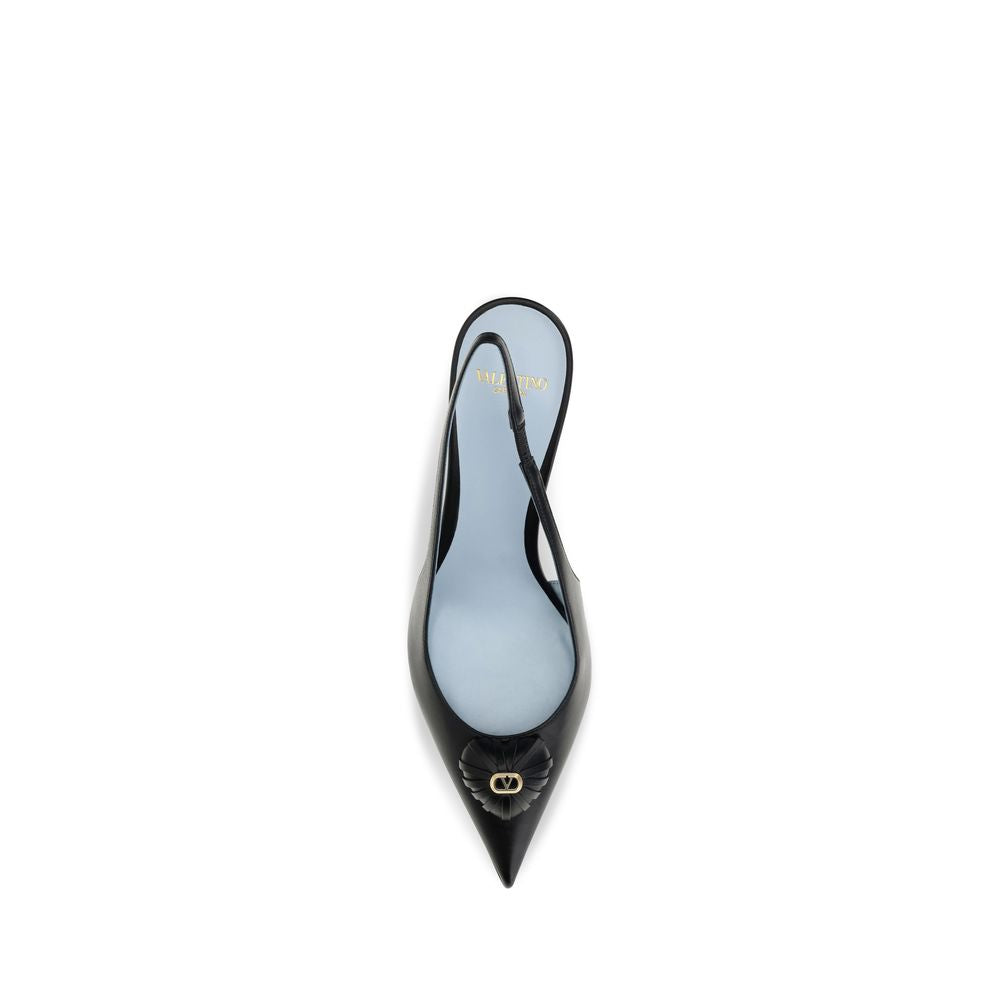 High-Heel Slingback Pumps Heels by Valentino Garavani for women in bos taurus calf leather and black, gold & signature showcases a effortlessly elegant silhouette as Heart V Logo Women's Bos Taurus Calf Leather High-Heel Slingback Pumps Heels, featuring a effortlessly elegant high-heel and a effortlessly elegant for an elegant look.
