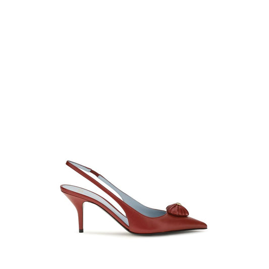 This High-Heel Slingback Pumps Heels by Valentino Garavani for women in bos taurus calf leather gold, multicolor & signature presents a effortlessly chic silhouette from the Heart V Logo Women's Bos Taurus Calf Leather High-Heel Slingback Pumps Heels collection, featuring a effortlessly chic high-heel and effortlessly chic .
