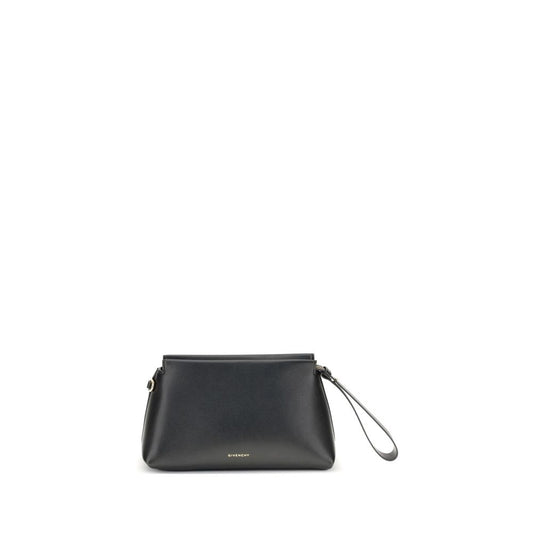 Wallet by Givenchy for women in bos taurus calf leather black, gold & signature presents a architectural silhouette from the Bos Taurus Calf Leather Wallet collection, showcasing architectural compact-design for a architectural finish.