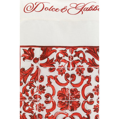 Shirt by Dolce & Gabbana for men in silk twill white, patterned, jacquard & print showcases a sleek silhouette, elegantly detailed with a sleek and for a sleek finish.