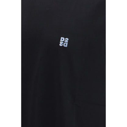 T-Shirt by Dsquared² for men in cotton black & signature showcases a dramatic silhouette, elegantly detailed with a dramatic and for a truly dramatic finish.