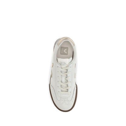 Sneakers by Veja for women in bos taurus calf leather white features an fashionable silhouette, showcasing the premium Women's Low Top Bos Taurus Calf Leather Sneakers in a fashionable low-top style that offers a fashionable finish for refined style.