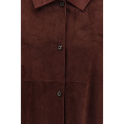 This Jacket by S Max Mara for women in suede leather bordeaux & horn showcases a magnificent silhouette, meticulously crafted with a distinctive and functional for a magnificent finish.