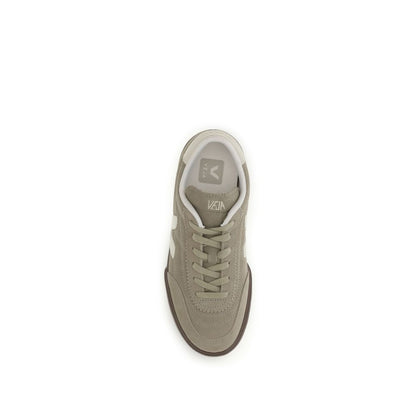Sneakers by Veja for women in suede leather & textile bicolour & natural features an timeless silhouette from the Women's Low Top Suede Leather & Textile Sneakers collection, showcasing a signature low-top style with an timeless finish.